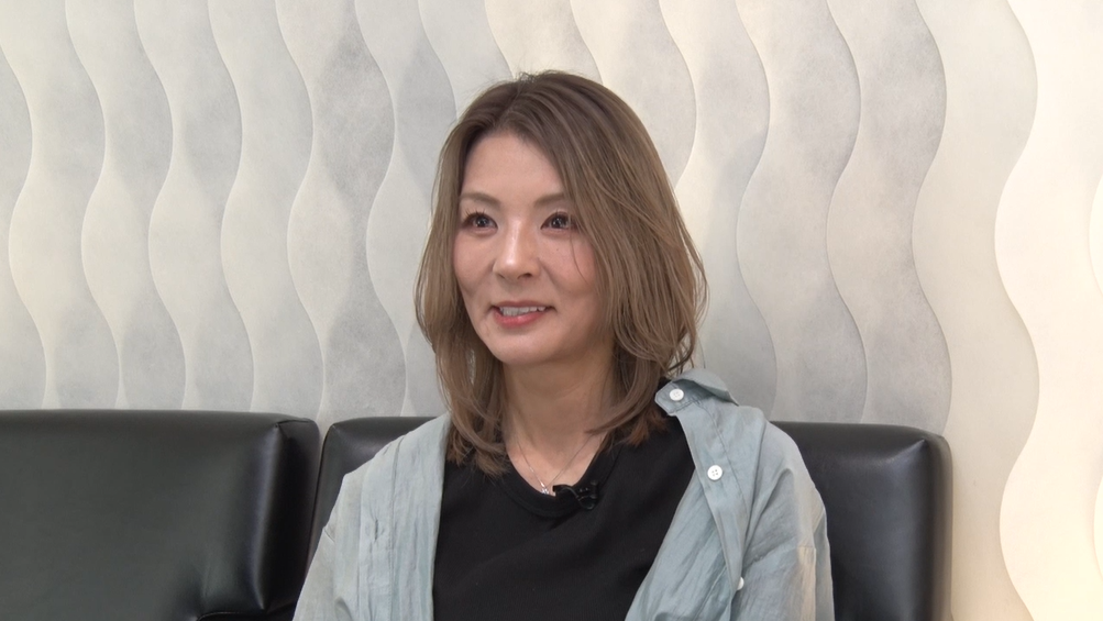 治療後のインタビューに答える患者様