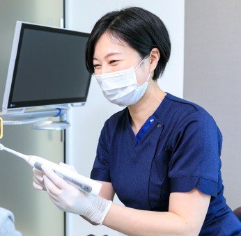 歯科衛生士がアフターメンテナンスを行うことで、患者様の歯の健康を保つことができます。