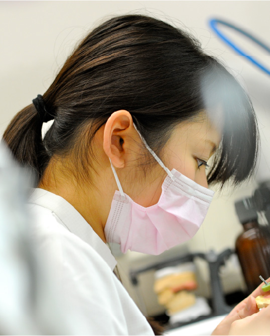歯科技工士丸山万里那